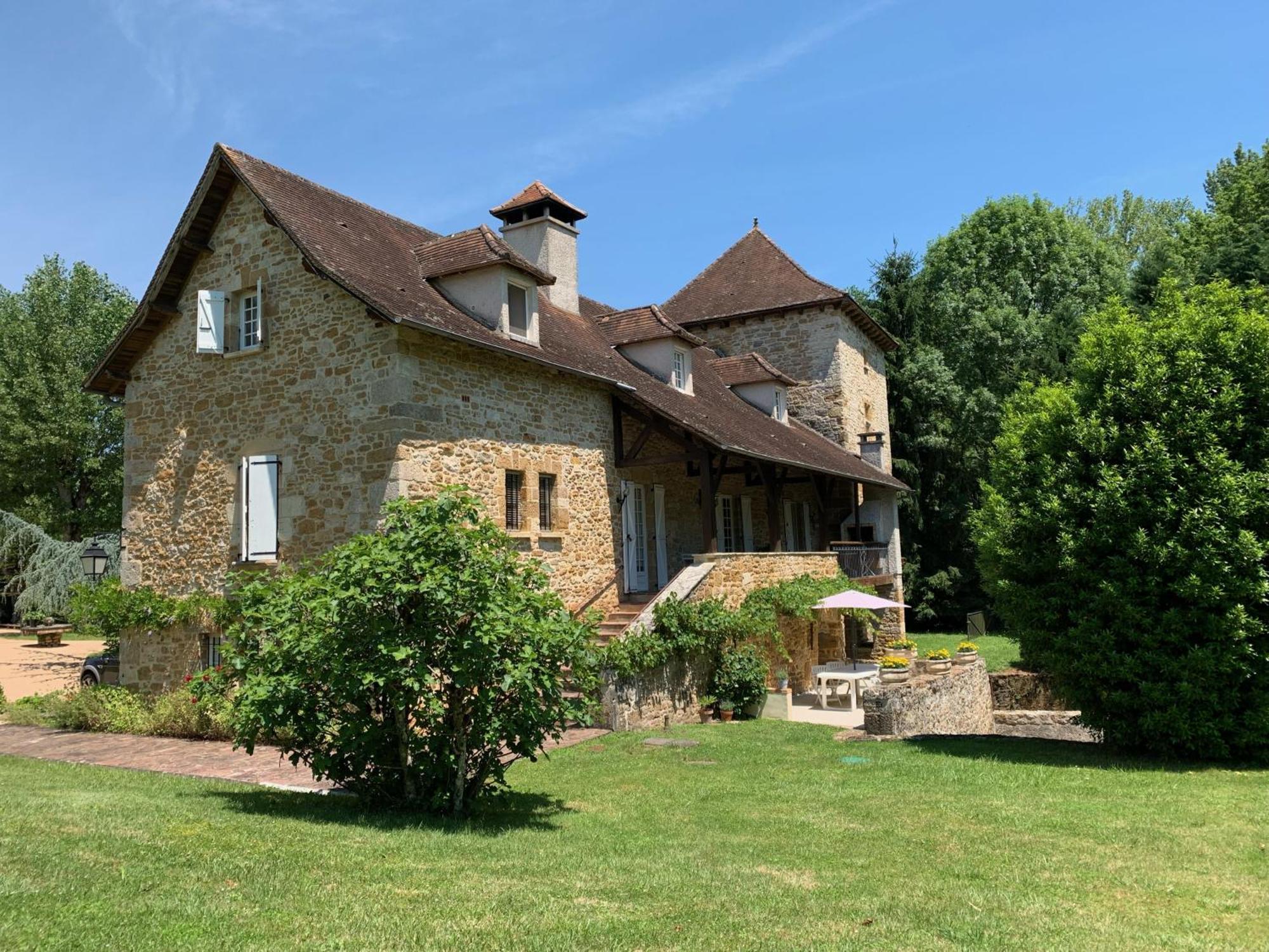Le Moulin Du Boisset Bed & Breakfast Saint-Denis-lès-Martel Eksteriør bilde